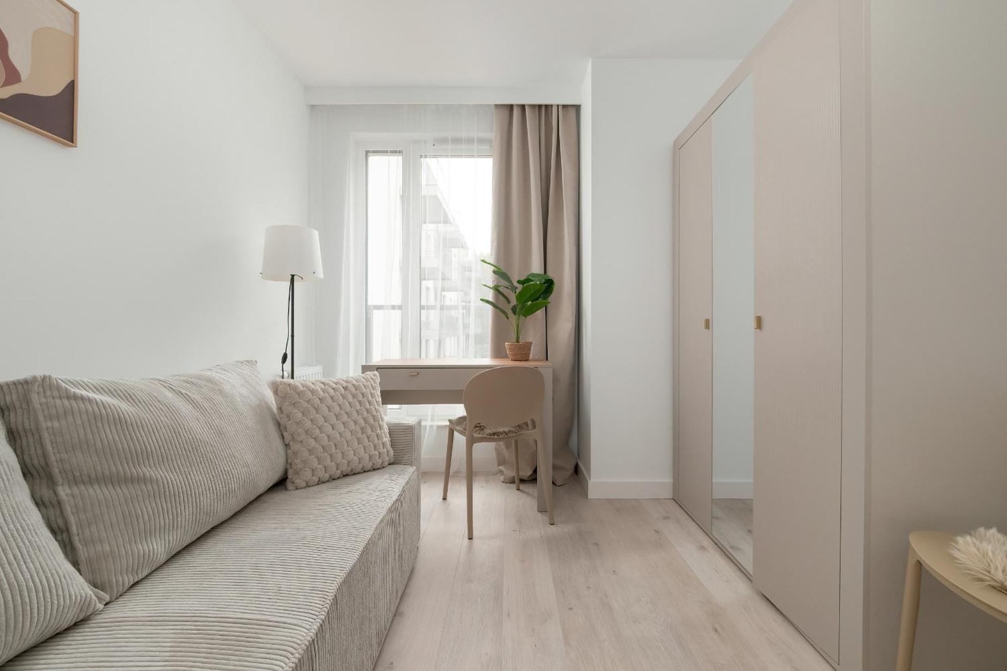 Exceptional With Parking By Renters